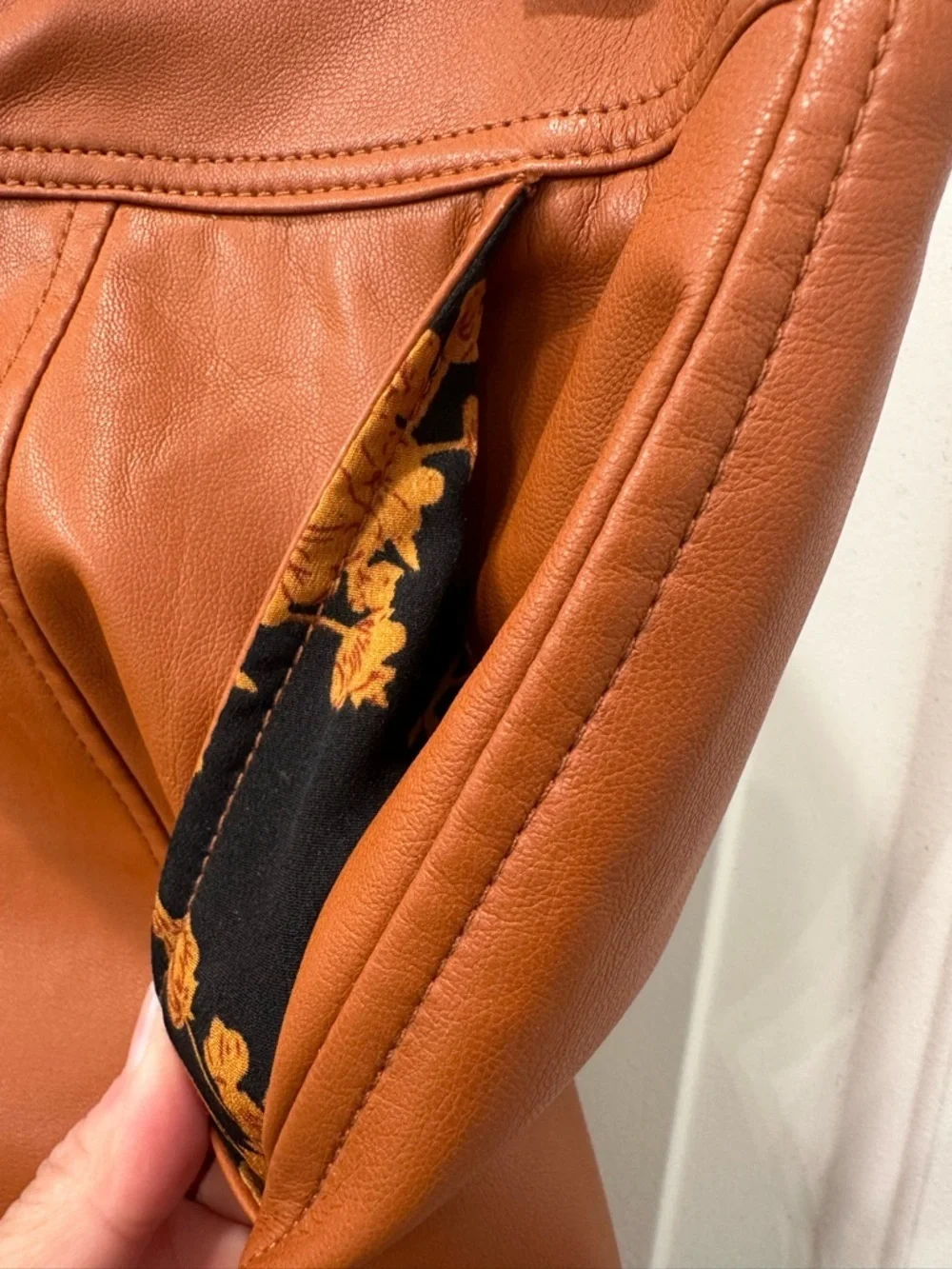 Anthropologie Faux Leather Shorts Size 6 Brown Boho Festival Minimalist